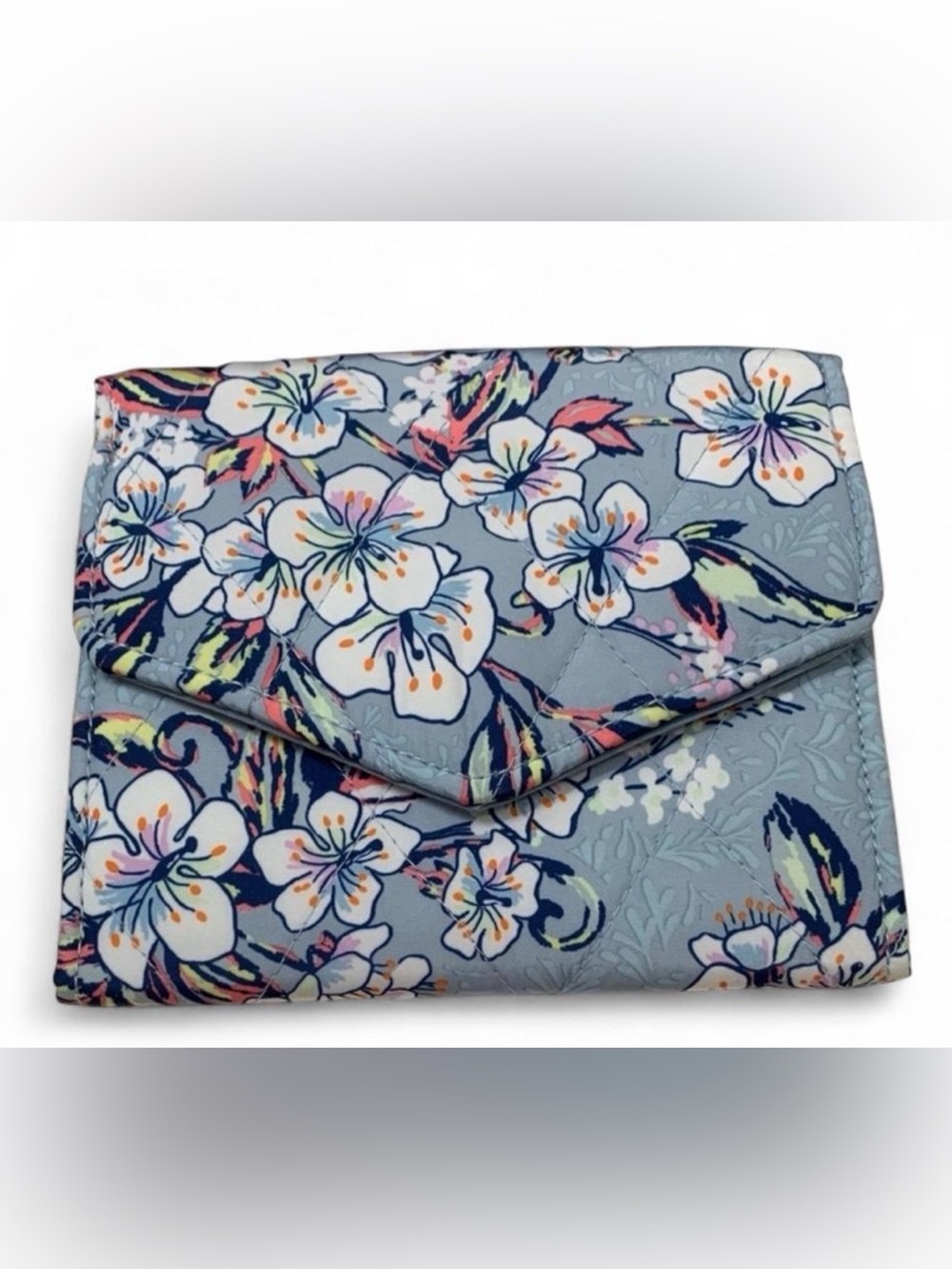 🕊️Vera Bradley Ultralight RFID Tri-Fold Wallet